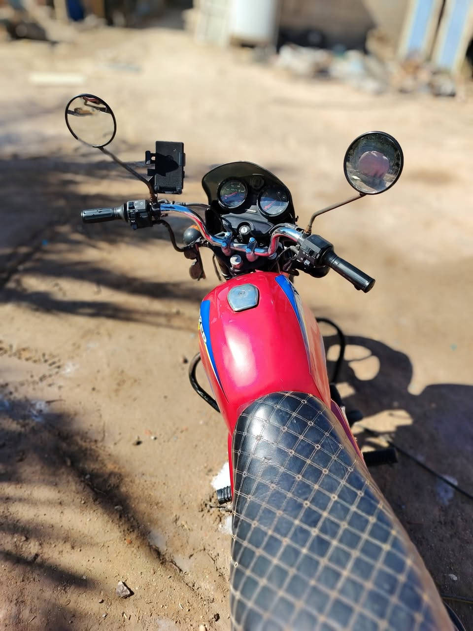 بوكسر مديل 2020 رقم بصره سنويه ل28 بدايه تبخير بيهه السعر مليون وربع عنواني بصره ابو الخصيب دراجه حلوه وجاهزه من كلشي اذا اداريهه بلدهن تمشيك هواي  *********** اسيه***********
