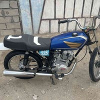 ايراني للبيع نضيفة محرك رابيدو مبدل بس ولفات سعرها ٤٠٠   هاتف:07708220...