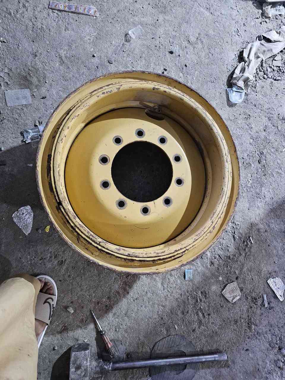 السلام عليكم تخم ويل  24 مال موديل 96. دبل رنك جداد كلش كلش. مروس اب 25 الي يروس يتصل اويدلل
***********         ***********
السلام عليكم تخم ويل  24 مال موديل 96. دبل رنك جداد كلش كلش. مروس اب 25 الي يروس يتصل اويدلل
