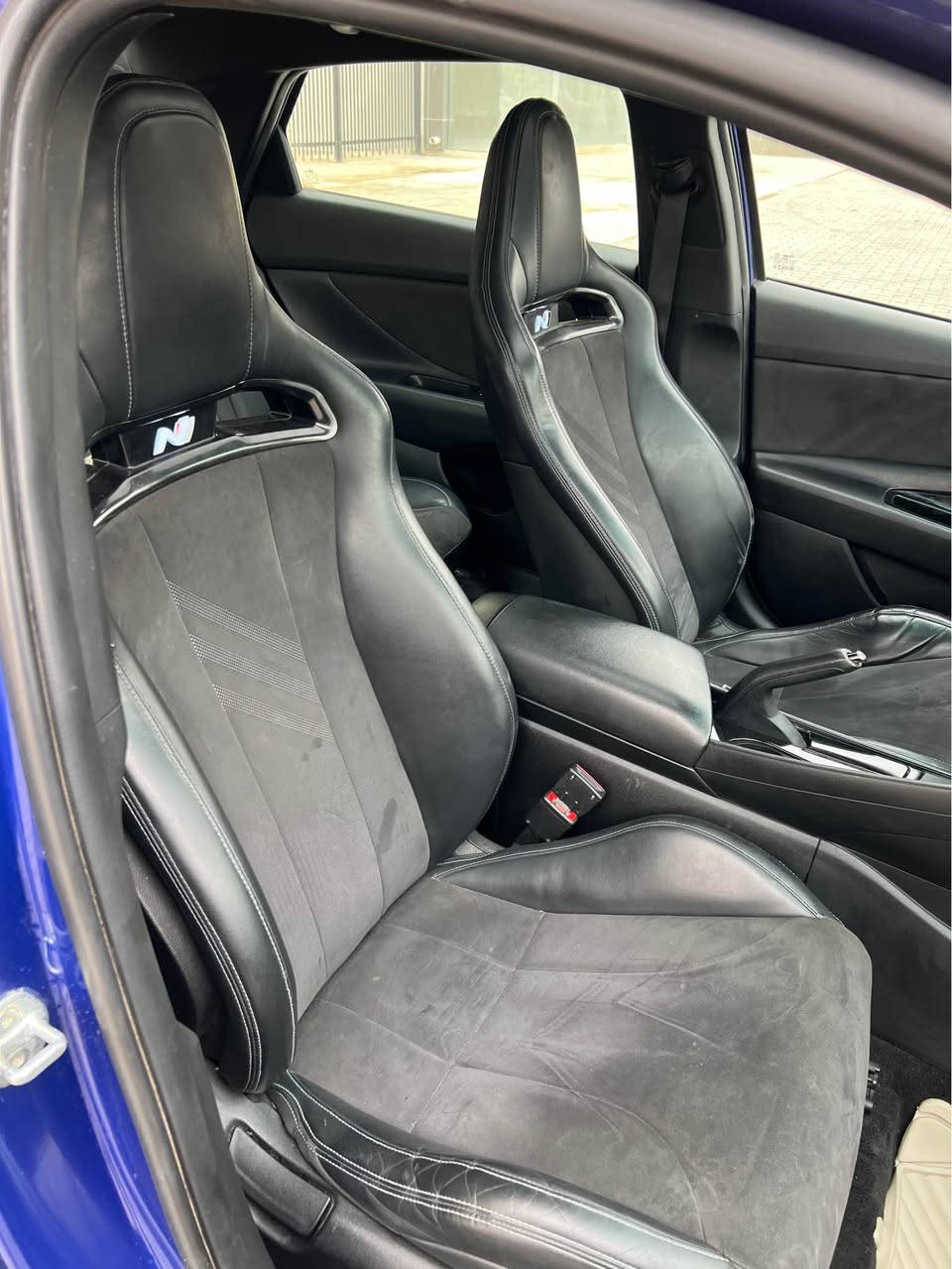 هونداي النترا 2022Nفول مواصفات
سرعة300🚀
كير اوتو ماتيك محرك عشرين توربوو✈️
صالنصة رياضي خمس صوت
وارد امريكي🇺🇸
ماشي 34 الف مايل 
يعني 60الف كيلو✅
مواصفات  بصمة تشغيل عن بعد صندوق وبابين بصمة
فتحة سقف ✅
خمسة مودات قيادة
ECO
NORMAL
SPORT
N MODE 
Custom 1
وبيها دكمة NGS ينطيك عشرين حصان اضافي 
قيادة ذاتية✅
كيجات الكتروني✅
انارة محيطية 24 لون🎆
كشنات  كنتارا رياضي علامة Nليد
شحن وايرليس تدفئة كشنات 
باقي مواصفات  ال N معروفة
ايرباك سيستم
صور حادث موجود
اربعة قطعة صبغ وسقف بي تعديل و صبغ بس موو كامل بدوون دواخل شاصي سليم 
صور حادث موجود رقم شمالي اربيل جديد سنوية جديد شرت وكالة وتحويل
وبيها اربعة اوراق غرامة  النزل اسعر بعد معاملة
وسعر153ماكوN  بهاي سعر
*********** كركوك, العراق
