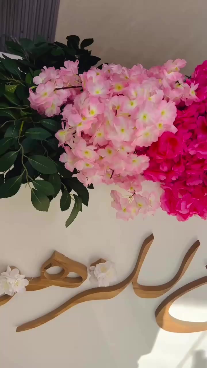 اشجاره الساكورا الي تضيف لمسة جمال ورقي للمكان يمكن تنفيذها حسب الطلب للحجز والاستفسار التواصل خاص او على الرقم 

***********

#بغداد  #العراق #الساكورا #ورد #اكسبلور_explore
