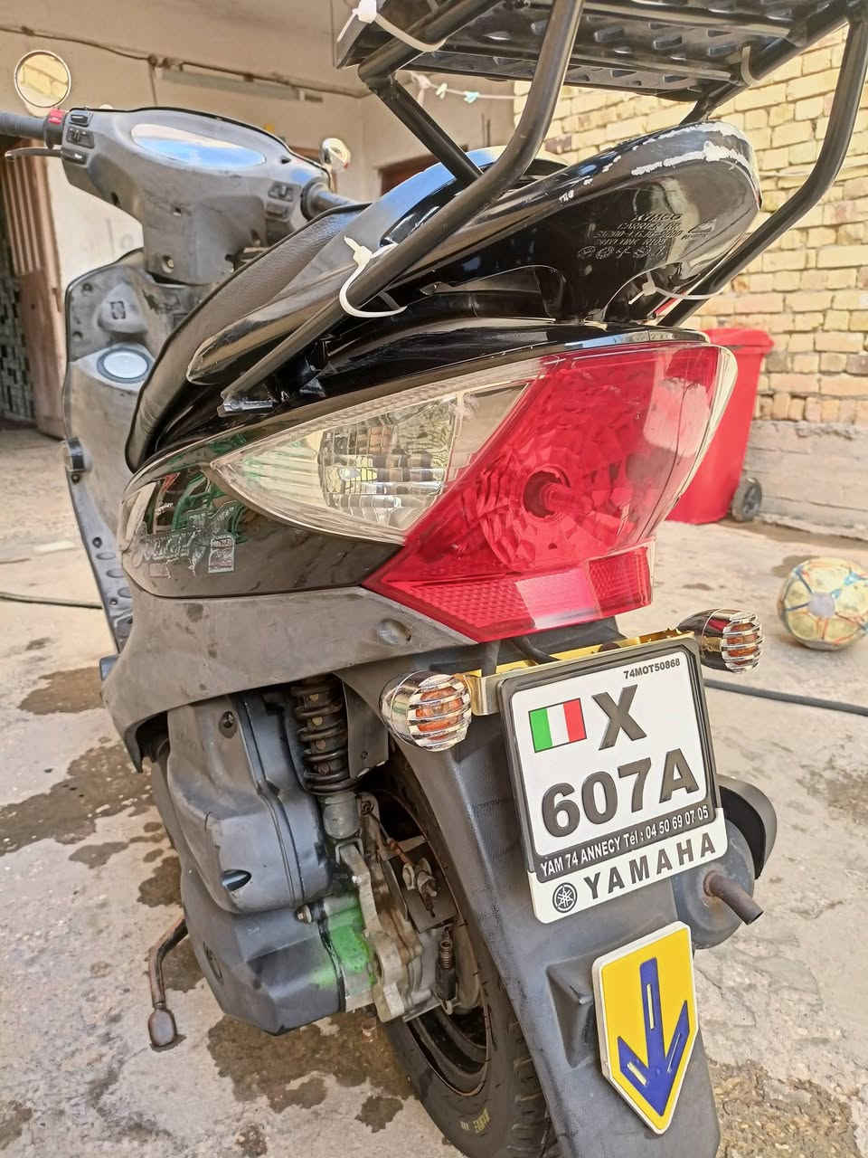 السلام عليكم
دراجه كامكو في تو مكفوله كفاله عامه محرك 125 

مديل 14 السعر 850 مكاني رفاعي 

للتواصل مراسله الحساب او الاتصال ***********
