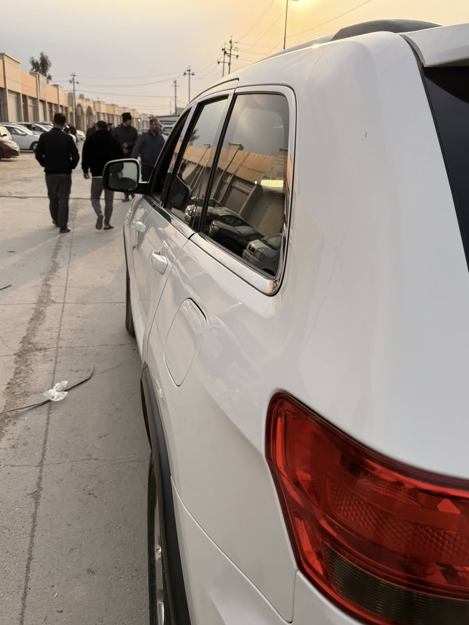 السلام عليكم

جيب شيروكي 2011 امريكي رقم سليمانيه 

السعر 150 وبيها مجال 

6 سلندر 3600 

كير ومحرك خير من الله 

السيارة جاهزة لايت زنون 

صدر تبريد ثلج 

شاشة تحكم ستيرن 

كشن كهرباء 

لون ابيض 

فول تحكم ستيرن 

3قطع بيه 

السكن كارت مكانات  

سونار موجود

 مكاني كركوك ***********
