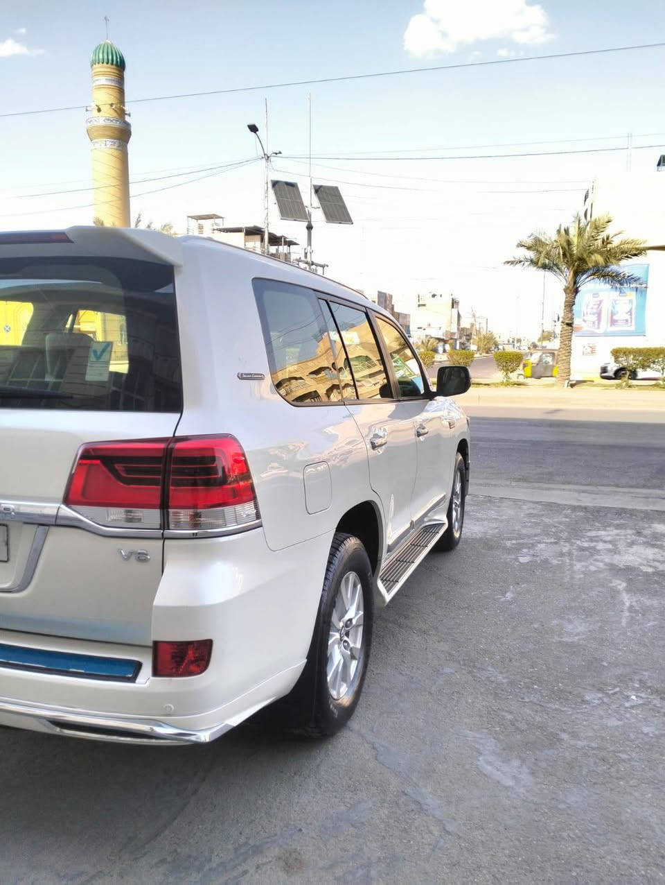 سلام عليكم لاندكروز شركة زاز
موديل 18 السيارة جديده ومكفوله مثل ماوضح بالصوره 
مكان بغداد للاستفسار ***********
