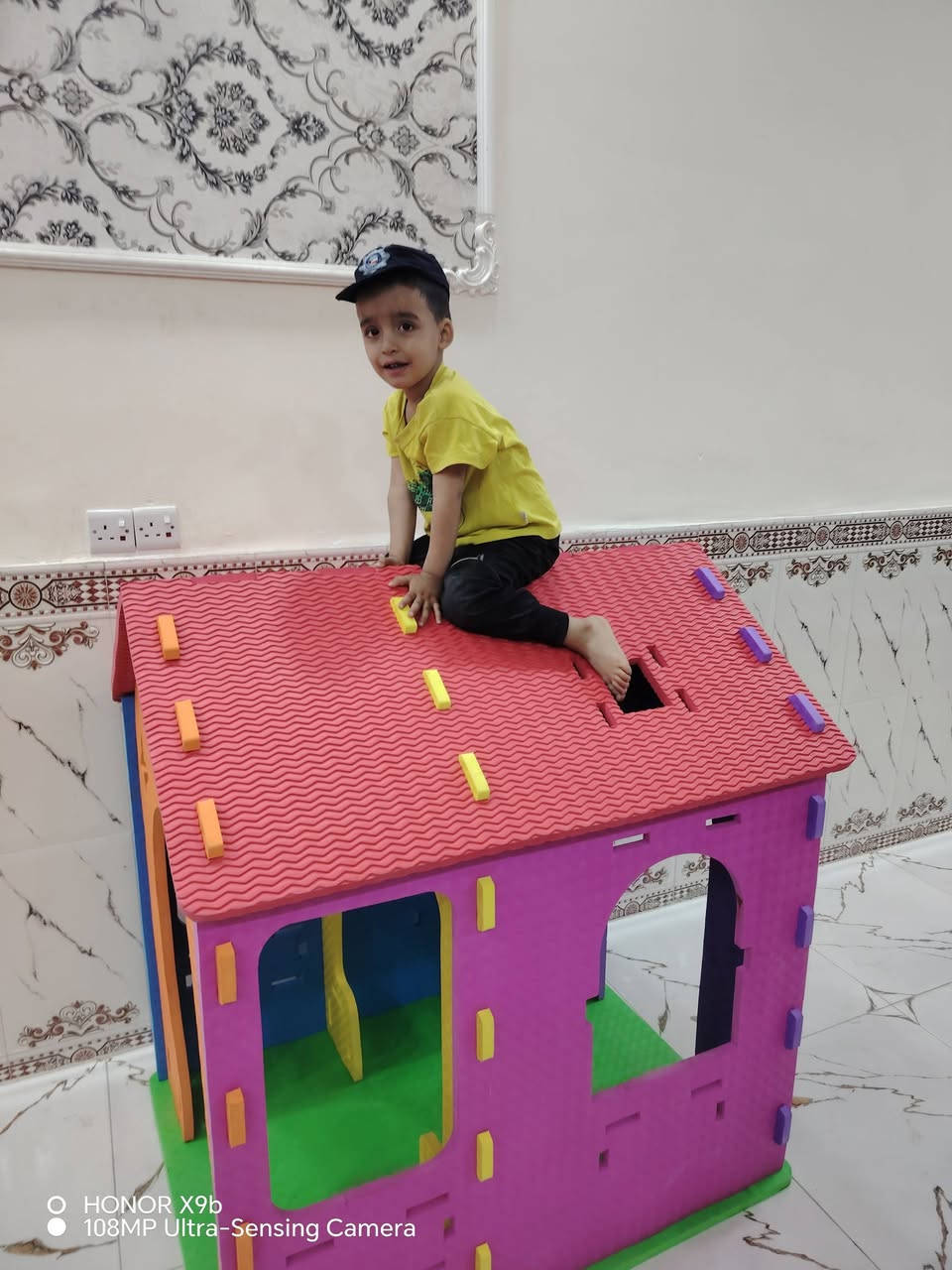 بيت العب أطفال فلين مضغوط باله تريد تفضل موجود توصيل كل العراق
قياسات موجود بالفيديو


**إذا كنت صاحب هذا الإعلان وتريد حذفه لأي سبب، رجاءا أرسل رسالة إلى الدعم الفني**