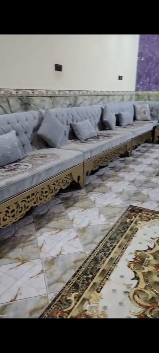 تخم قنفات  20 متر ماكن البصره الزبير السعر 800 ***********
