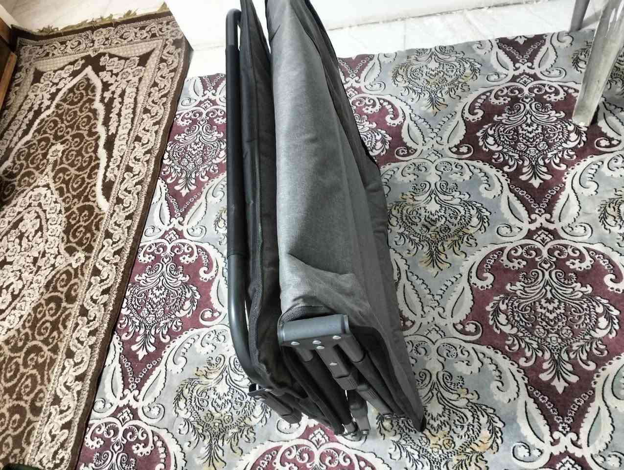 سلام عليكم سرير يطبك  صار شهر من مشترية السعر 45مع التوصيل 
طول 190  عرض 75 سهل التطبيك  والفتح 
 للتواصل *********** واتساب
