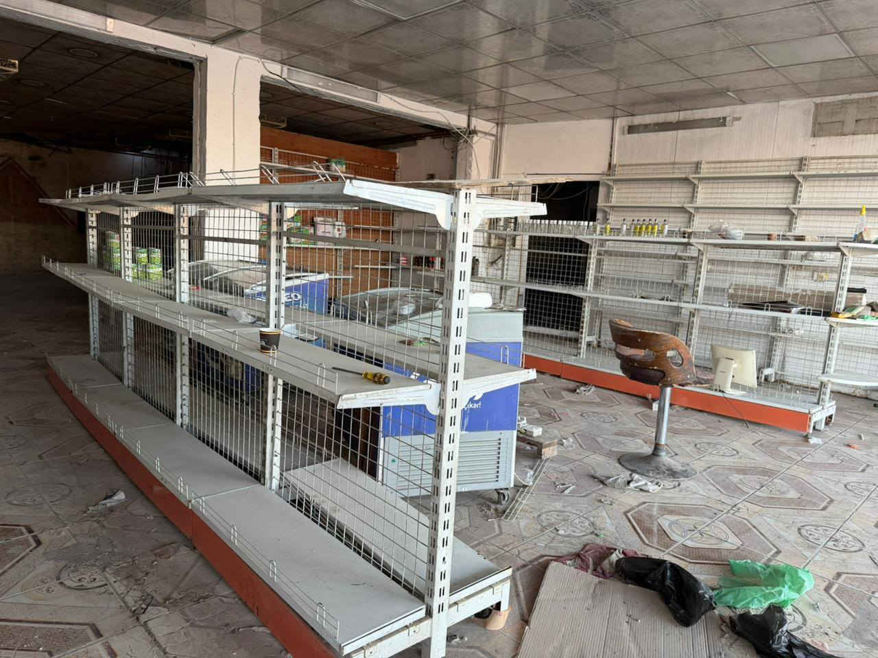 رفوف للبيع***********
