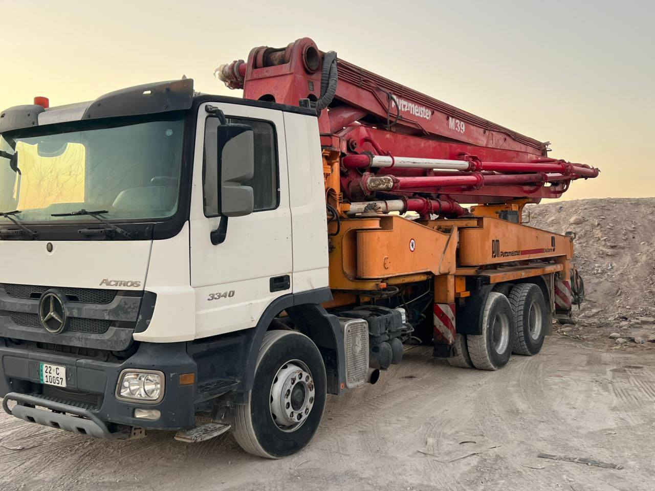 سلام عليكم 
بم بتس ماستر 
36متر لزكة مكتوب علي 39بس هو 36
بوتس ماستر سيارة موديل 2004
جهاز موديل 98
دبل مضخه شوط طويل رقم اربيل 
شرط تحويل 
جهاز لا فطر ولا كسر شرط السعر 7شدات ونص بي مجال اتصال على أرقام التالية ***********
***********
***********
