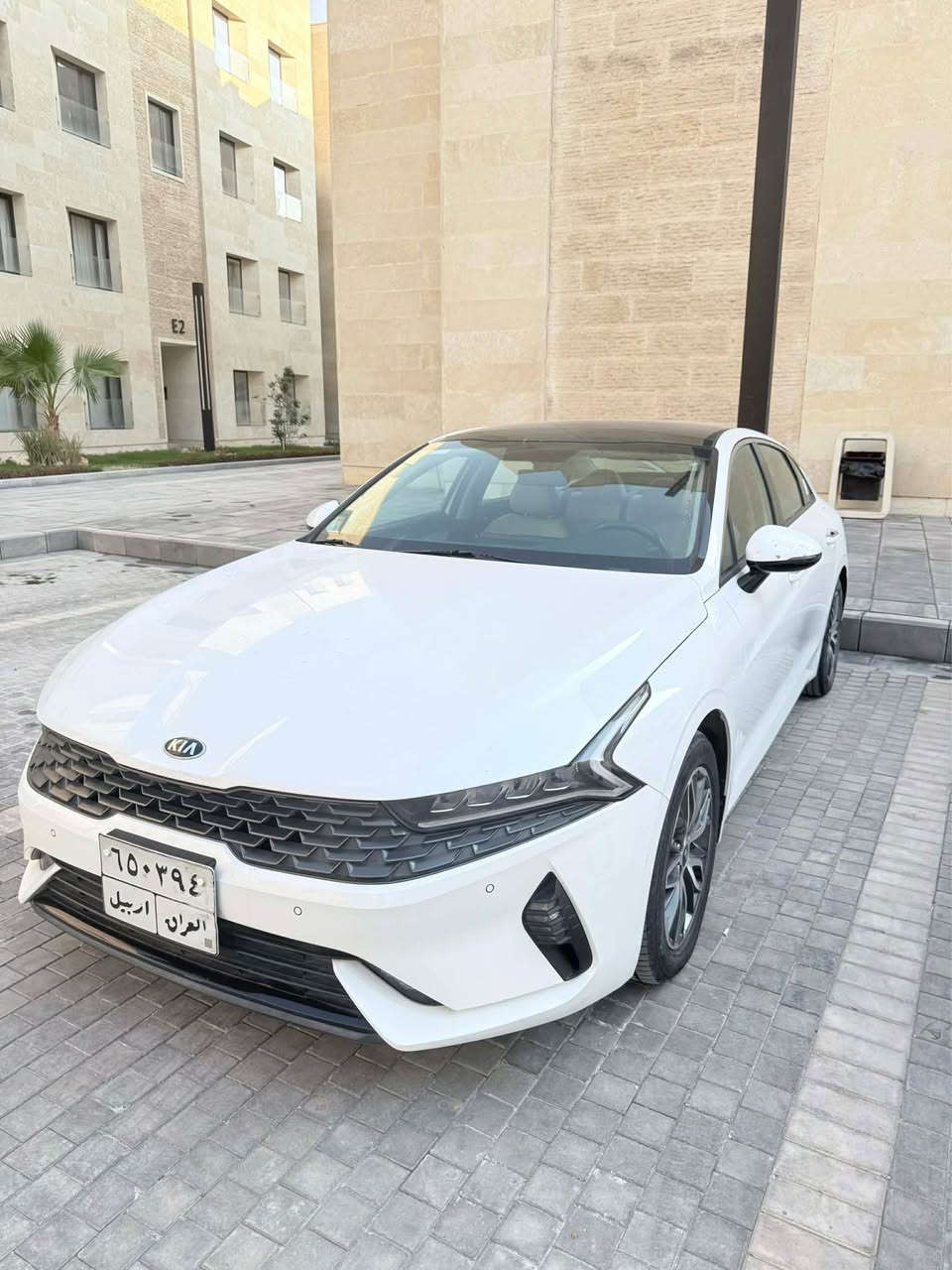 السلام عليكم للبيع مستعجل
اوبتما k5 خليجي مكفول جديدة للبيع 
السياره فول مواصفات 
بنوراما كشنات جلد وكهرباء وتدفئه وشاشه وبصمه ورادارات وبعد هوايه مواصفات 
ماشيه ٦٩ الف كم  
رقم اربيل تريد تحويل تريد وكاله 
رايده ب ١٩٣ورقه وبيه مجال بسيط
***********  للشراي فقط بغداد, العراق
