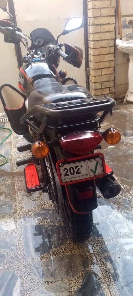 السلام عليكم شباب بوكسر للبيع اورق مامرقم عارضه بمليون و150وبيها مجال الشراي وخادم
مكاني بغداد البلديات رقم *********** واتساب فقط
