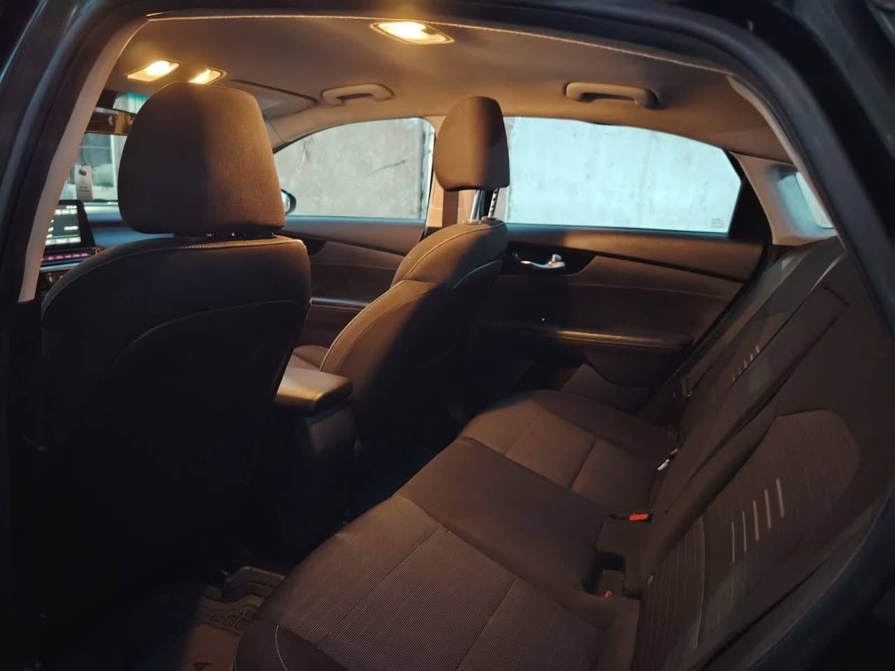 السلام عليكم فورتي 2019وارد امريكي ماشية 76الف كير اي تي قطعة وحدة تبديل وصبغ جاملغين  حادث خلفي رقم بغداد الجديد سنوية 2030للبيع السعر 128وبيه مجال المكان الشعب للاستفسار ***********
