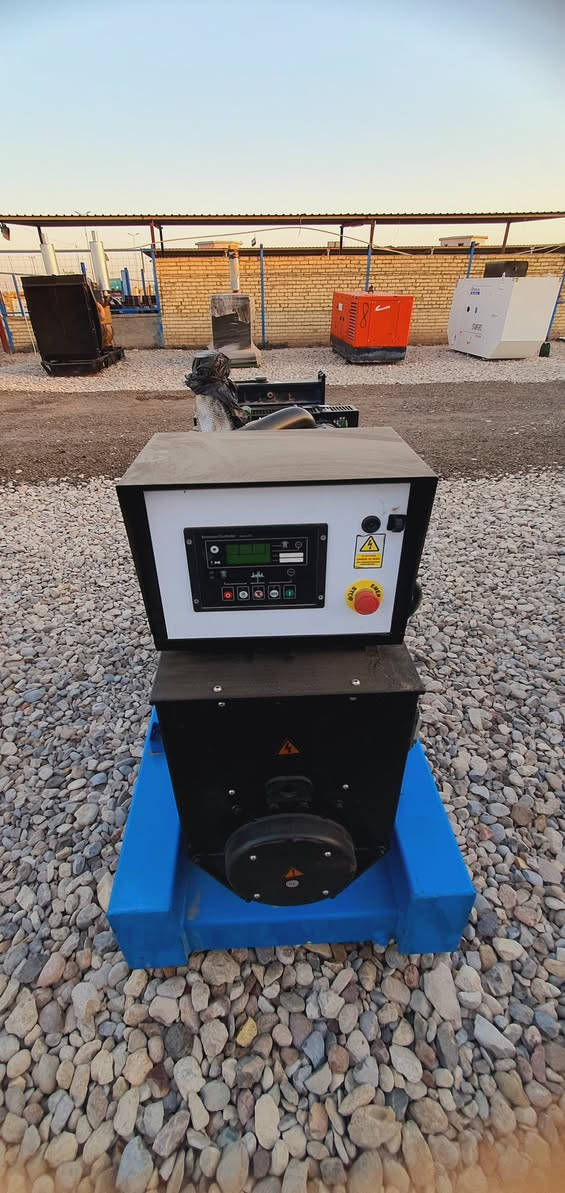 مولد جوندير فرنسي المحرك 4 بستم التوليد ستامفور 50 كيفي عدد ساعات العمل 30 ساعة يعني بعدها زيرو نظام التشغيل برودكشن حديث اوتو للاستفسار 
*********** 
*********** يوجد توصيل لكافة المحافظات
