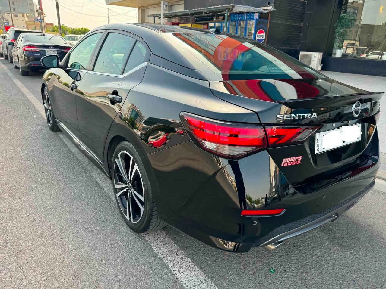 نیسان سینترا SR 2021
بێ بۆیاخ بێ پارچە گۆڕان  
پێش و پشتی کەپسە 
پەڕەشوتی سوکان و شان سیستەم
هەموو شتی بەشەرت بێ مەسرەف 
٥٨ میل ڕۆشتوە
ماجالەکی کەمیشی تێدا 
رقم شاصي: 3N1AB8DV7MY300944
واتسئەپ: *********** أربيل, العراق

