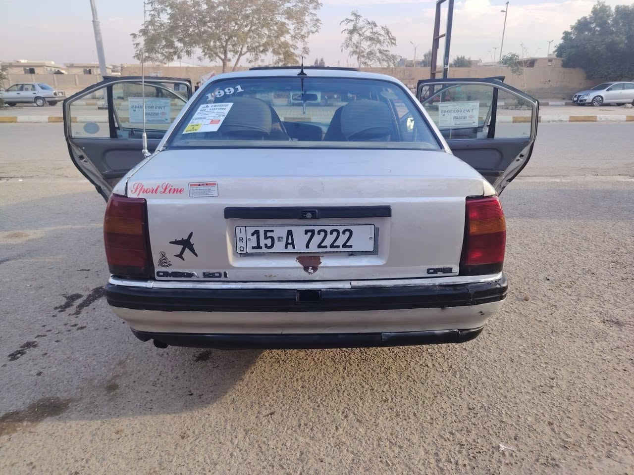 ياالله السلام عليكم 
اوبل اوميكا كير اوتو سياره حلوه بيه جراد 
صدر جديد مكينه جديده
رقم مميز دولي رقم انبار 
جام كهرباء 
مكان السياره الانبار هيت 
السعر 32
رقم الهاتف ***********
