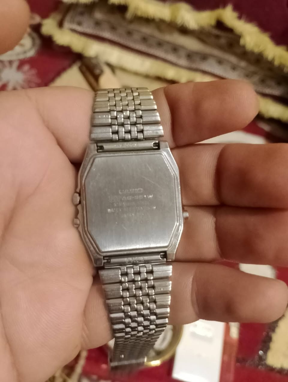 ساعة Casio الأصلية
من سلسلة: Data Bank 
نقصها باتري فقط
السعر 50
التواصل على الحساب او رقم الهاتف ***********
