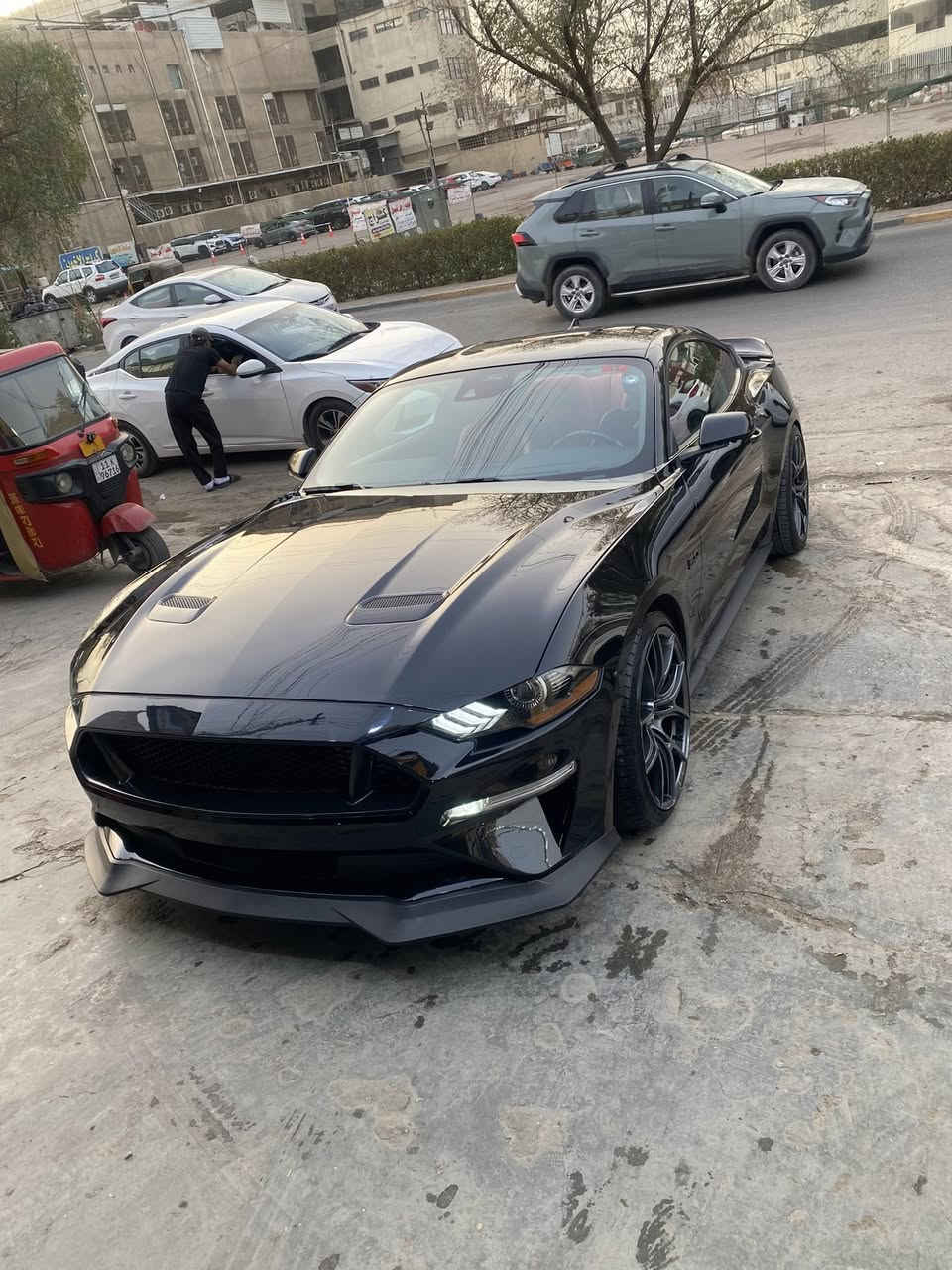 موستنك gt عشر نمر
كلشي مذكور بل منشور صور حادث + رقم الشاصي 
سلام عليكم للبيع فقط بدون مراوس !!!!!!!!!!!!!!!!!!!!! 

موستنك gt  2021 محرك V8 
حادث سيارة قطعتين 
جاملغ خلف سائق صبغ فقط مال امريكا 
وبلعراق جاملغ جهة الصدر صبغ 
السيارة دواخلهة مكفولهة لغد شاصي كلشي مكفول 
محرك كير بعدهن جدد ماشيه 30 الف ميل 
مواصفات سيارة 
رادار امامي + رادار خلفي + نقاط عمياء بل مري + توقف تلقائي 
كشنات جلد تدفئة تبريد 
شاشة سنك 3 بلادية 
ستيرن كاربون D 
حساسات خلفي مع كامرة 
فجوچ بريمبو 6 بستم 
وبيهة بعد مواصفات لموستنك لمعروفة 
سعر لسيارة 205 ورقة بيهة مجال بسيط 
ولسيارة كلش نضيفة ودواخلهة مكفوله وعارضهة بسعر مال واحد يريد يبيع ومناسب 
ليريد سيارة يدلل 
*********** 
مكان سيارة بغداد الرصافه
