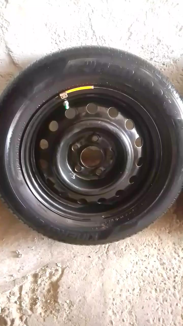 للبيع تخم تاير ويل  اصلي حجم 15 عنوان نجف كوفه 
سعر 250 بيهن مجال ***********
