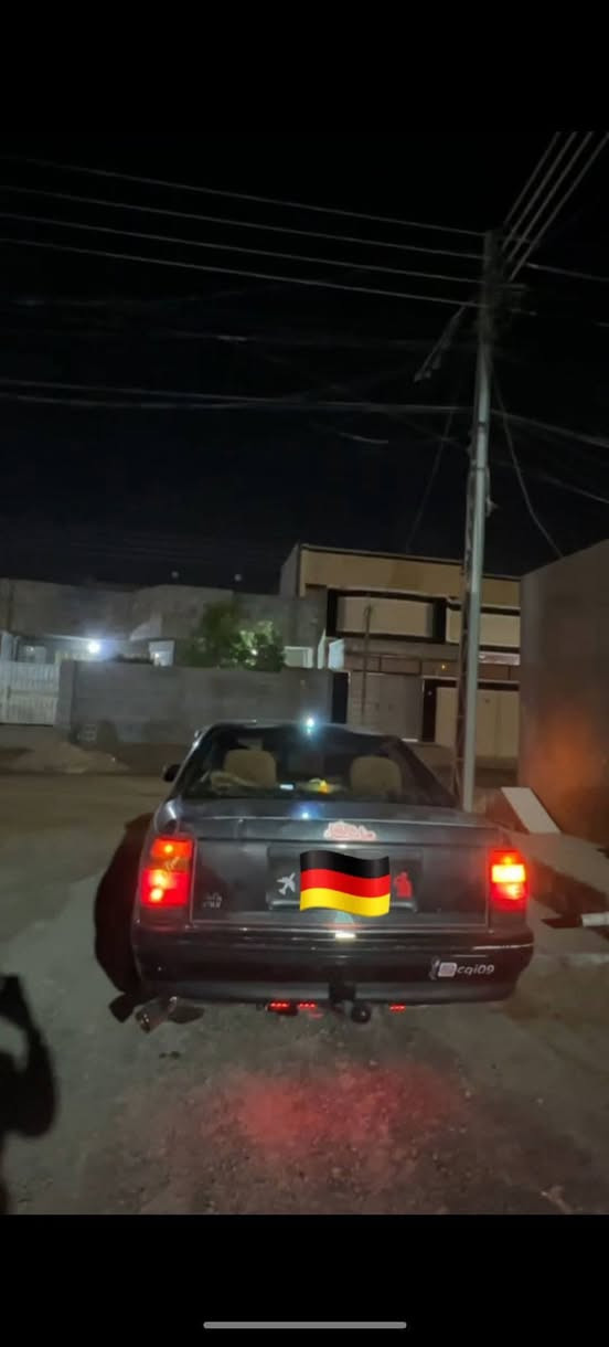 السلام عليكم اوبل اوميكا للبيع موديل 92 محرك 2000 بلادي كير عادي جام امامي كهربائي وخلفي يدات مسجل شاشه لمس سنتر لوك تقفيل وتفتيح عل ريمونت  سياره جاهزه كير ومحرك وباتري وصدر. امامي وخلفي كله جديد تخم تاير واكسل ترايك وين متريد رقم انبار تحويل مباشر سنويه لل2028  سياره مال جناي كهربائيات كله شغاله ومرتبه السعر 36 وبيه مجال للشراي مكاني حبانيه سيسي
للاستفسار اكثر اتصل:
***********
***********
