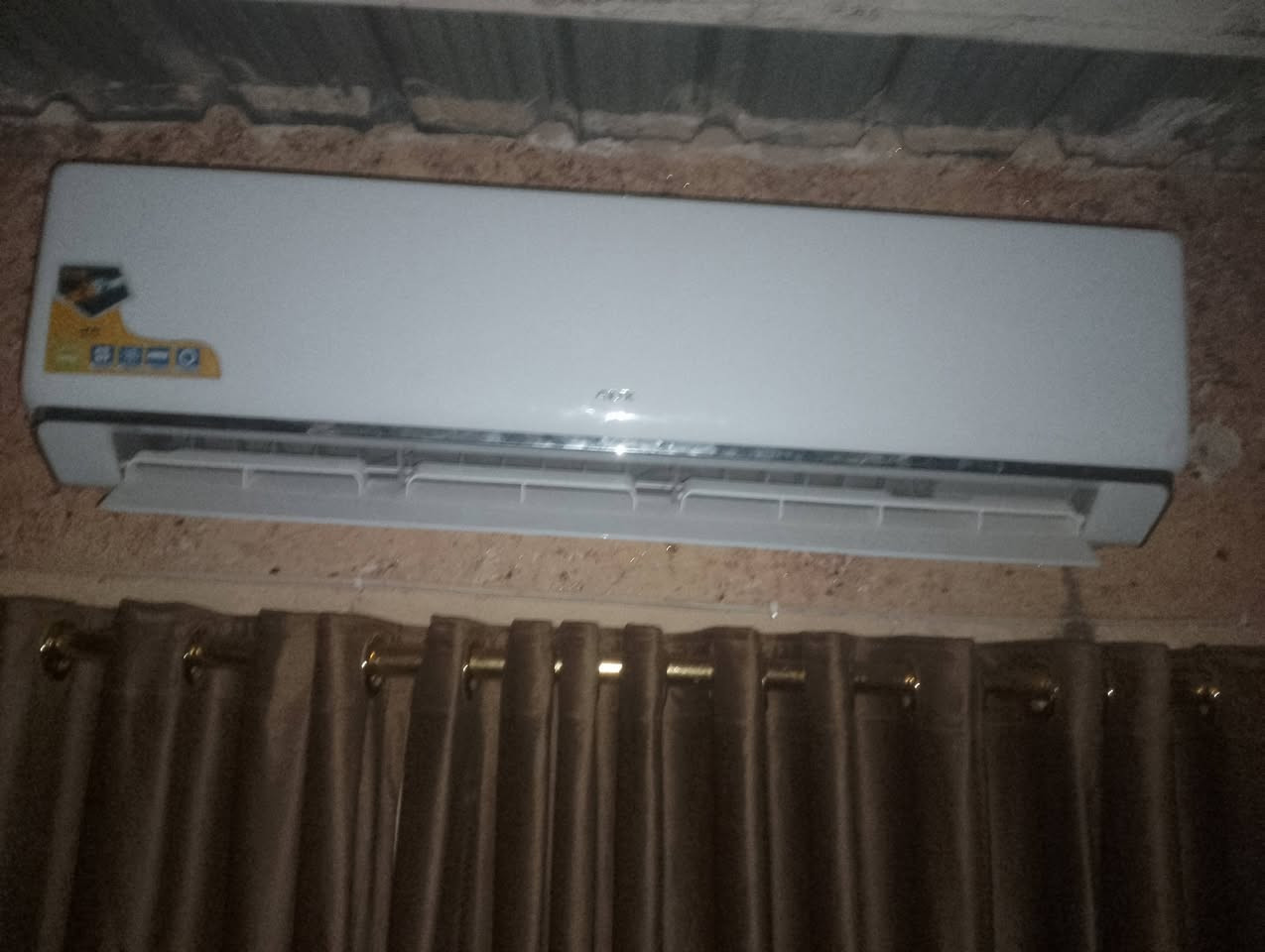 سلام عليكم سبلت AUXطنين ونص منقص غاز قليلا 
مكفول من لاعطل وتصليح وليك  سعر 450بي مجال حي سلام تصال على رقم *********** مكلف بل نشر
