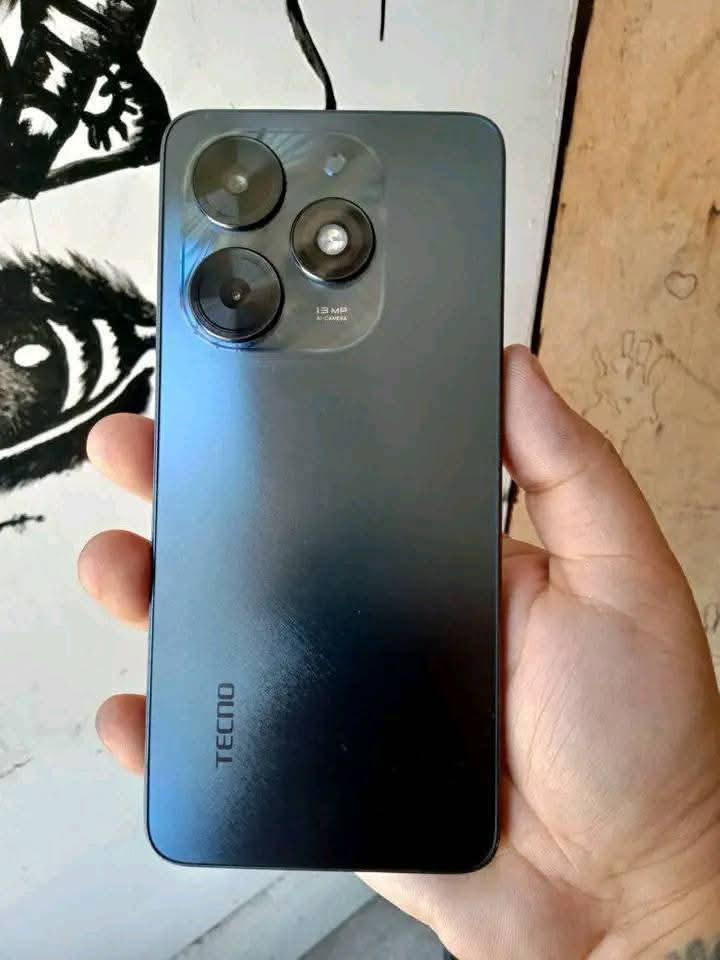 تليفونات للبيع
ايفون 6Sذاكره 32بطارية84
شغال وكامل السعر 65الف 
 تكنو سبارك غو2024
شاشه بيه كسر بسيط وفطر 
شغال بس وكامل السعر 60الف 
مكاني بغداد البياع 
شراي فقط يراسل
***********
