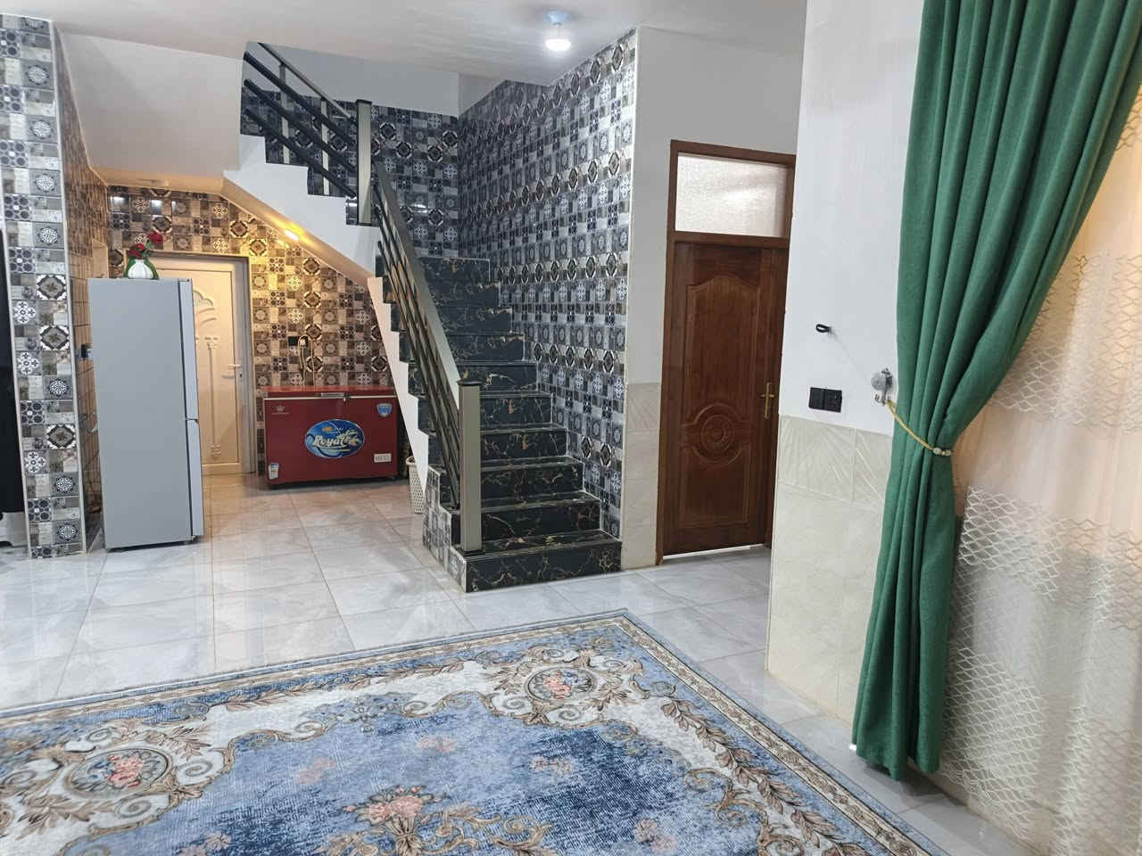 السلام عليكم البيت في حي الخضراء للبيع ركن المساحه 160 طابق واحد بناء 2025 اي استفسار على هذا الرقم***********
