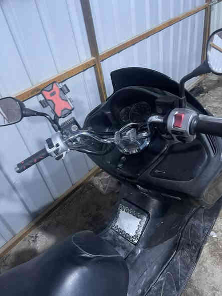 سلام عليكم دراجه فورزه 09 عميه بلاد مكينه بلاديه برغي مفتوح بيها كفرات بلاديه شلع معدل شك الكاع ترايك وين ما يعجبك لايت زنون عالي ناصي مكاني البلديات سعرها مليون 400 الف ***********
