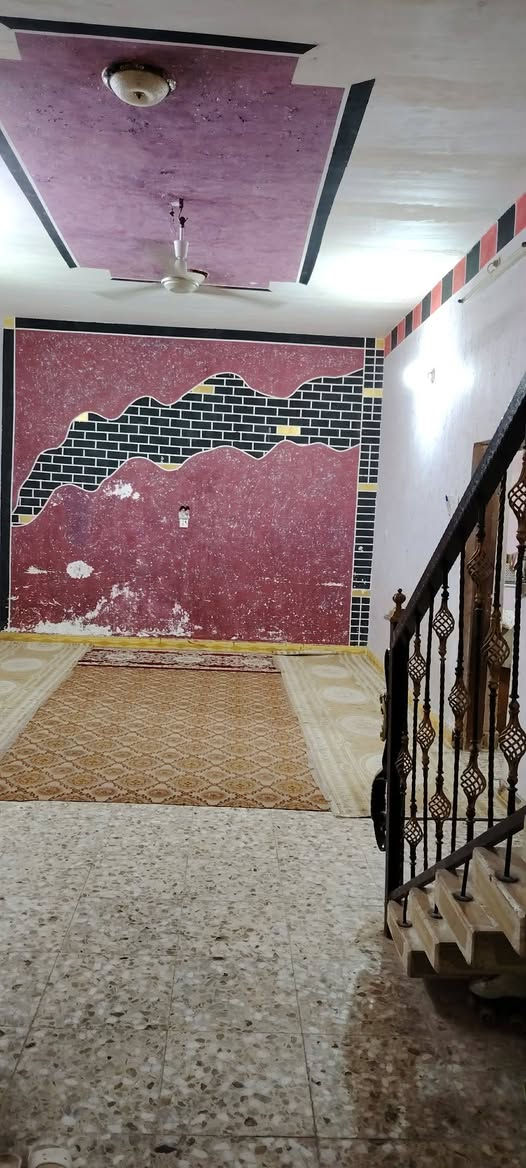 طابوصرف المساحة220م طابقين الواجه12م عكاده نظيف مرتب مطلوب80باليد70
اربع غرف نوم صالتين استقبال مطبخ صحيات كراج سيارة حديقة صغيرة منور سطح الديوانية حي الزهراء بين المركز الصحي والعلوة ***********
