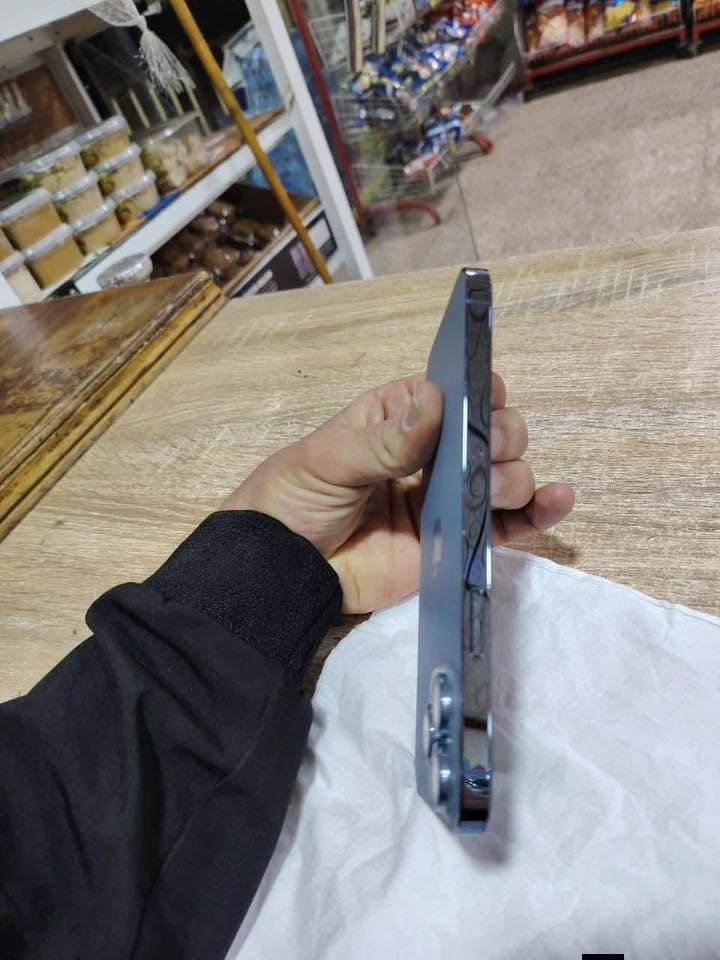 ايفون 13برو ماكس ذاكره 256 تك مبدل شاشه gX  بطاريه 80 مكاني ايسر رشيديه سعر 450وبي مجال بي واتساب ***********
