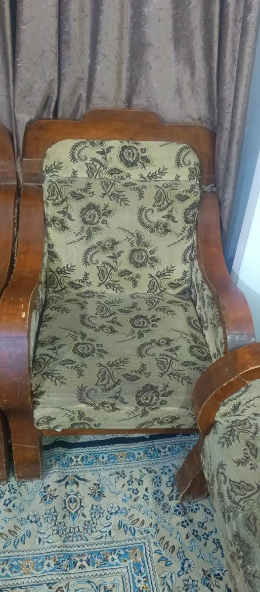 السلام عليكم ورحمه الله وبركاته
تخم كامل للبيع 
مع طبلات السعر 100


**إذا كنت صاحب هذا الإعلان وتريد حذفه لأي سبب، رجاءا أرسل رسالة إلى الدعم الفني**