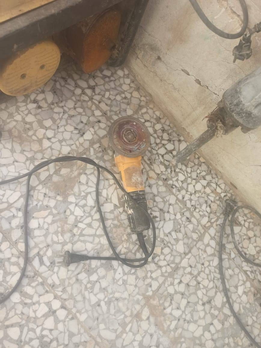 الدريل ب 40 وبمجال كاسره الصغيره ب 30 وبيها مجال كوسره كبيره 50 وبيها مجال شرط الفحص نجف


**إذا كنت صاحب هذا الإعلان وتريد حذفه لأي سبب، رجاءا أرسل رسالة إلى الدعم الفني**