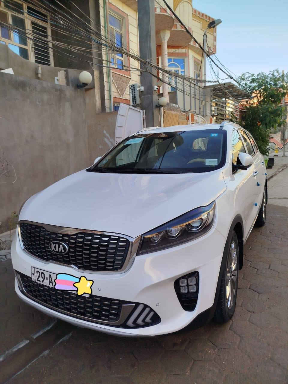 سلام عليكم
كيا سورنتو ٢٠١٨ شكل ٢٠٢٠ خليجي مكفوله عده بارد بالجاملغ الخلفي يم قبق البانزين والباب ورصعات بالباب والبنيد رقم واسط انكليزي
بسمي تحويل مباشر 
ماشية ( ١٥١ ) ألف كيلو
السعر ( ٢١٥ ) وبيها مجال
المواصفات 
--------------
- محرك ٦ سلندر ... ٧ راكب
- بصمة تشغيل  +  بصمة ابواب
- تبريد ٣ قطع
سايد بريك بالرجل
جنطه كهرباء
- اشارة مرأة جانبية + مري شفط
- نظام ترحيب
- حساسات امامية وخلفية
- كامرة خلفية دوارة
- كراسي امامية كهرباء 
-  الكراسي مخمل
- ثلاث انظمة قيادة( comfortable) + (Eco) + ( sport)
- ويل كب كروم بلادي ١٩ 
باقي المواصفات معروفة
مكان السيارة النجف 
للاتصال ***********
