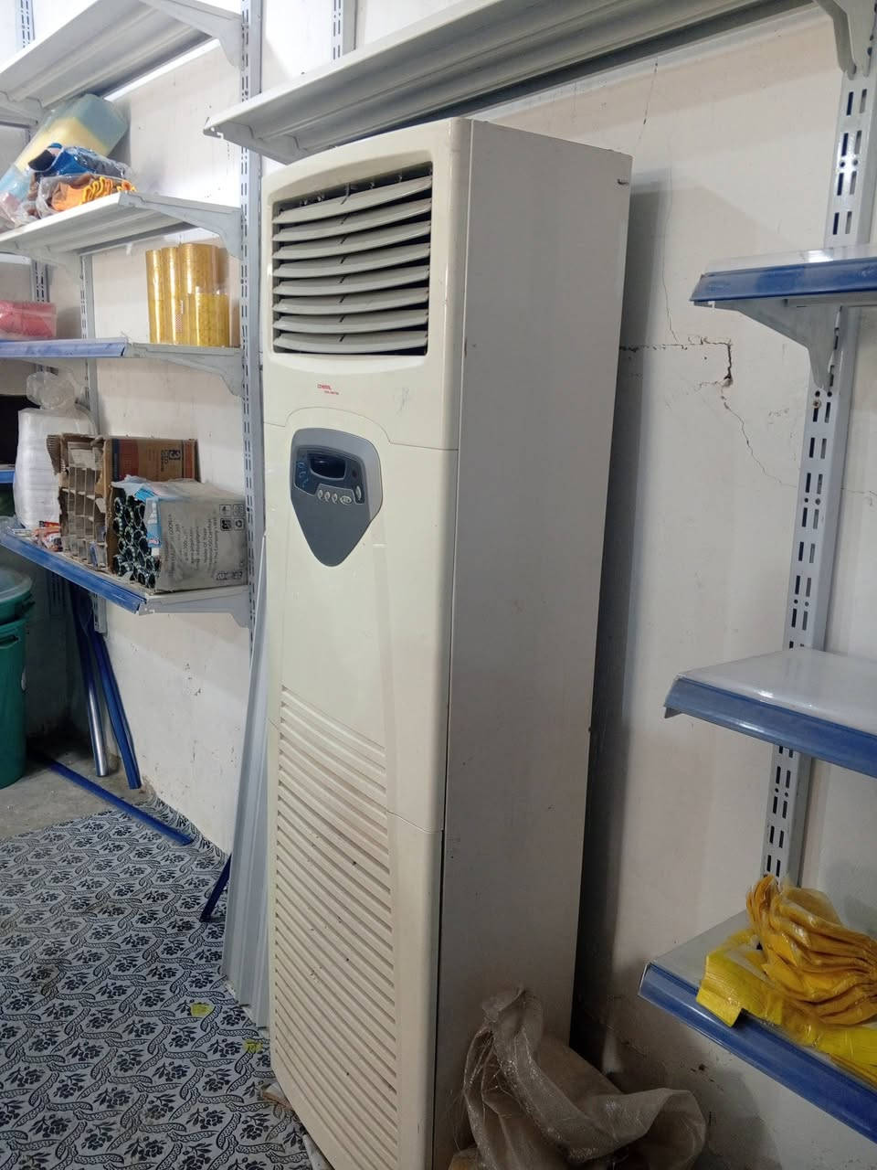 سبلت عامودي 5طن باب اول
للبيع  شرط اعل شغل ستفسار (‏‪***********‬‏)
