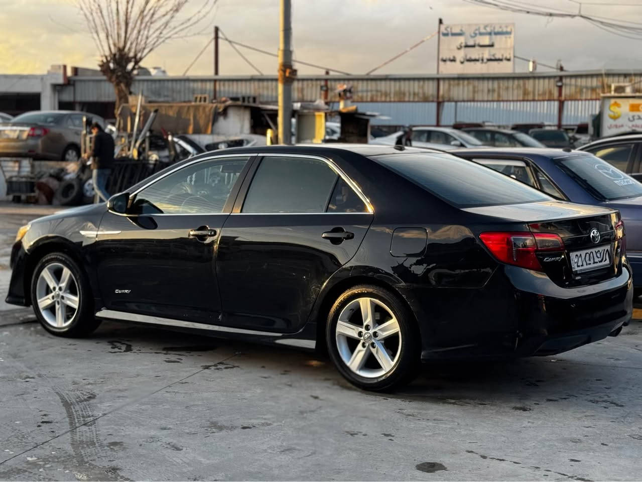 کامری 2012
گێڕو مەکینەو تەبریت بەشەرت
دوو پارچە بۆیاخ
مواسەفات SE 
مەکینەو گێڕی نەکراوەتەوە
سەنەوی تازەیە
122$
*********** السليمانية, العراق
