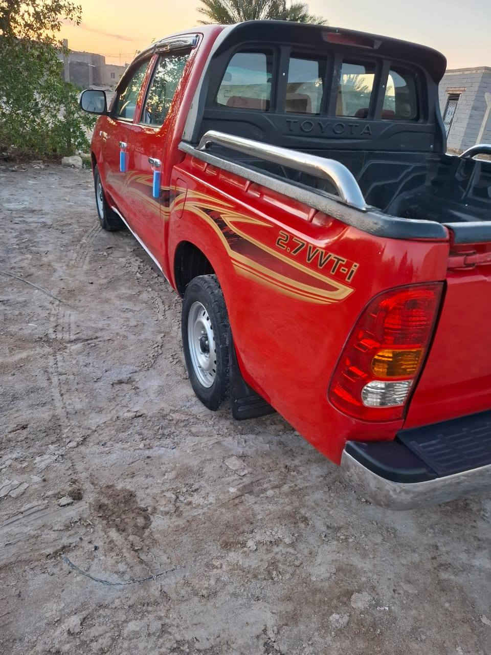 سلام عليكم هايلوكس 2010كويتي فول مواصفات  شاصي 19
سياره مكفـوله وجاهزه من كل شي محرك بل كارتون حداديه وكير 
واكـسن.شرط تخم تأير جديد .رقم ميـسان انكلـيزي باسمـي شخصـيآ
سعرر142وبيها مجال شراي يتصل ‏‪0782 856 6086‬‏مكلف بلنـشر .
