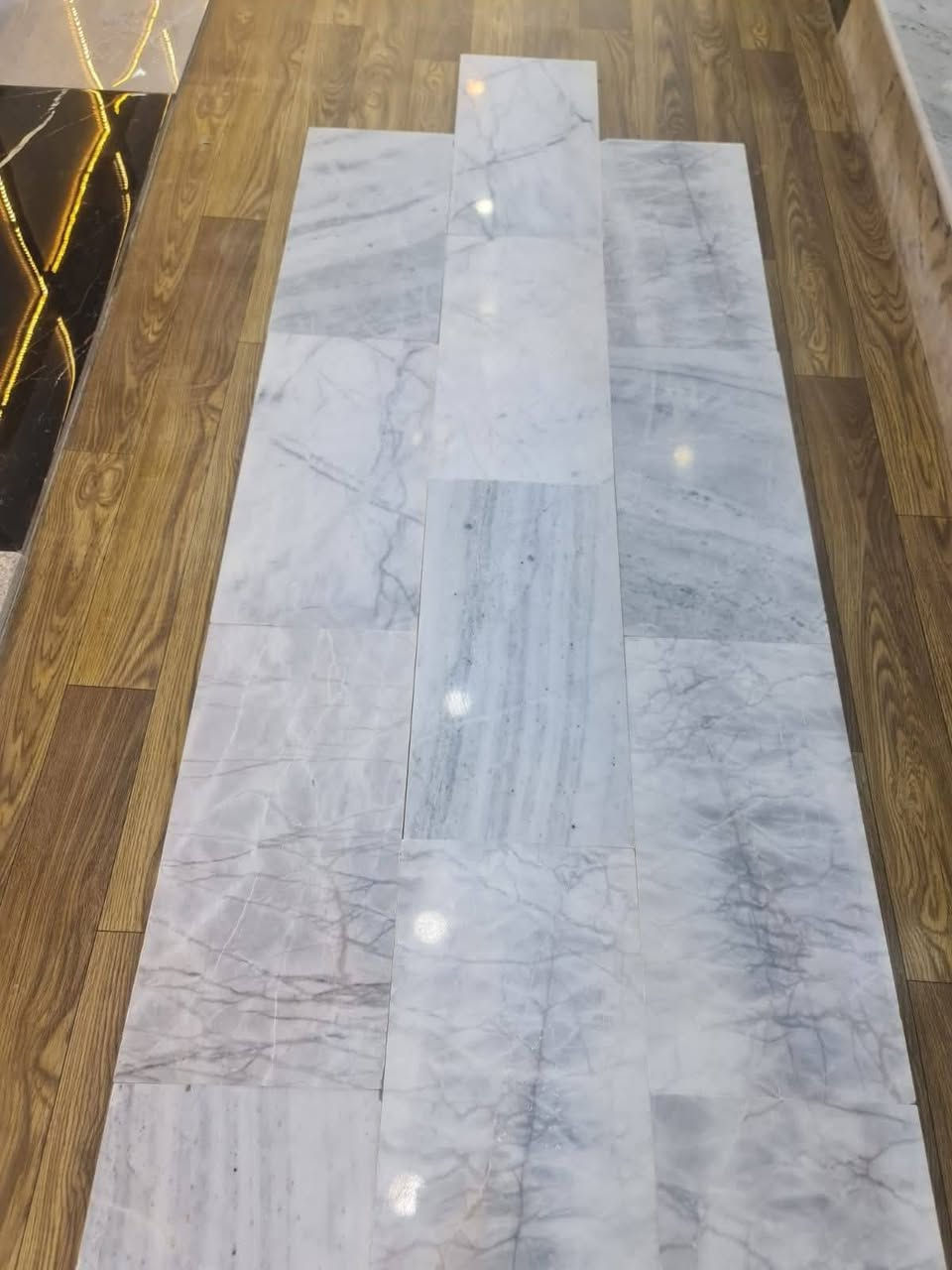 _تحيه_طيبه_زبائننا_الكرام
⚫ نعلن عن تجهيز معرض المنار #_المرمر الايراني ذو مواصفات عالية  الجودة 💯
⬅️ملاحظة يوجد خدمة توصيل لكل المحافظات وبأسعار حسب الكميه 
⬅️النوع مرمر ايراني نيريز درجه  
⚫ السمك -18/ سم والقياس 30*60 
🟢سارعو بالحجز قبل نفاذالكميه 
⚫ مستعدون لتجهيز المشاريع الحكومية والأهلية والمكاتب في جميع المحافظات وبأسعار الجمله مناسبة جدا 
 السعر 💵12,500/ 

العنوان كربلاء المقدسه
للحجز والاستفسار مراسلة الصفحة أو الاتصال على الارقم*********** 
 معرض المنار للمرمر والبورسلين والبايات
