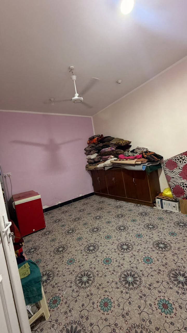 🏡 دار للبيع في حي النفط 🏡
المساحة 200م طابو زراعي 
تاريخ البناء 2015 
غرفة نوم عدد 3 🛌 صالة 🛋 استقبال 🪑 مطبخ 🍱 صحيات عدد 2 🛁
(اڪـتب تـمّ يـصلـك الـسـعـر أو مـراجعـة مـكـتب الـمـسـتـشـار)
📞 للاستفسار اكثر:
*********** 
***********

📍 عنوان المكتب: شارع حي المعلمين، قرب مستشفى الصادق الأهلي، مقابل مطعم شام.
