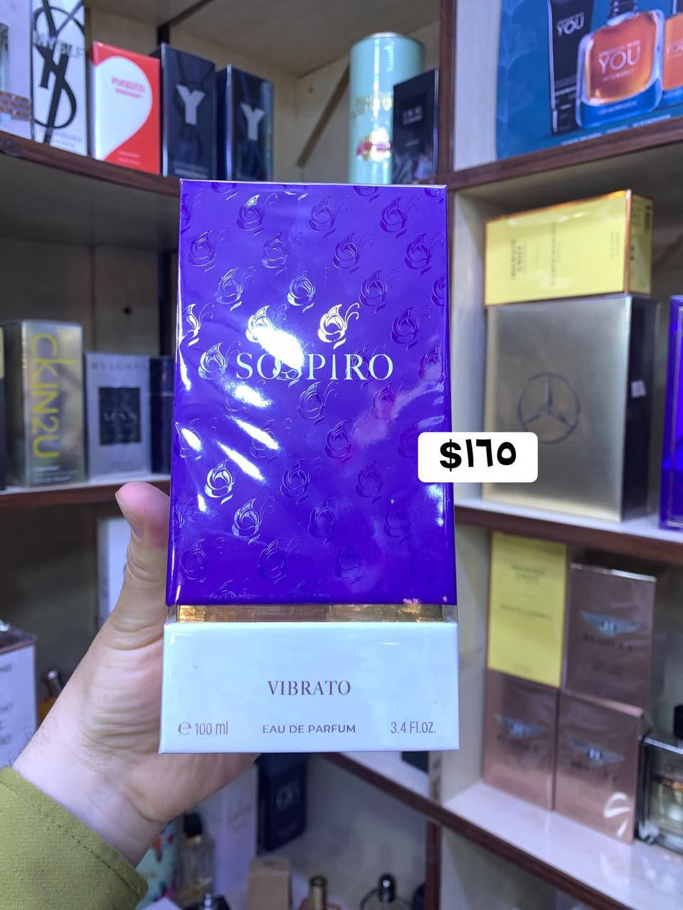 سلام عليكم
عطور راقية اورجينال   
اصلية للبيع✅✅
أسعار داخل صور


**إذا كنت صاحب هذا الإعلان وتريد حذفه لأي سبب، رجاءا أرسل رسالة إلى الدعم الفني**