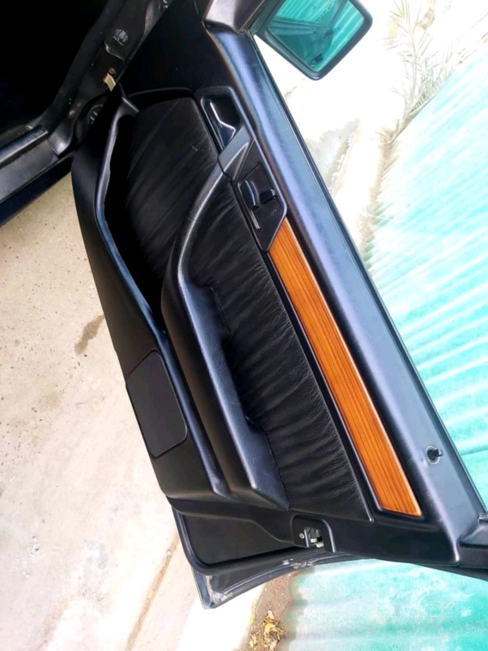 بيبي شبح موديل 92 رقم بغداد سنويته للشهر 11 مكينة وكير خير من الله تدفئة تبريد كله شغال بردة خلفية شغالة حتى التجوات الخلفية شغالة أريل ينزل ويصعد ويا السويج
تخم سماعات مع دمام خلفي منضومة لايت زنون شمسية كاملة فتحت سلايد طكيتن شغال أدامة كاملة على المكينة حتى امصور التفاصيل كاملة صدر امامي وخلفي كله جديد تخم تاير مع باتري جديد 
تحويل مباشر بأسم ولد صديقي السعر ب 88 وبيه مجال العنوان ديالى الغالبية قرب محطة تعبئة وقود عين الشمس للأستفسار ***********