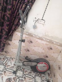 جهاز رياضي نسائي • ميكانيكي • بدون كهرباء