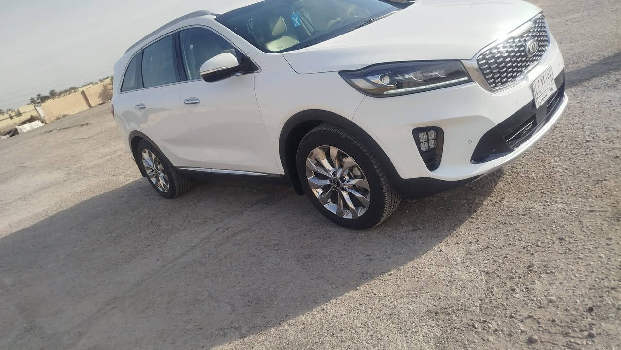 السلام عليكم سورنتو 2019 خليجي للبيع ماشيه 71 اصل رقم بغداد مكاني بابل مكينه سته سلندر سبعه راكب بصمه حساس امامي خلفي شاشه كامره خلفيه سياره جديده ترايك زيرو  سياره بيه جاملغ وبنيد سونار بل منشور سعر سياره 207 وبيه مجال للاستفسار اكثر اتصال علرقم ***********
