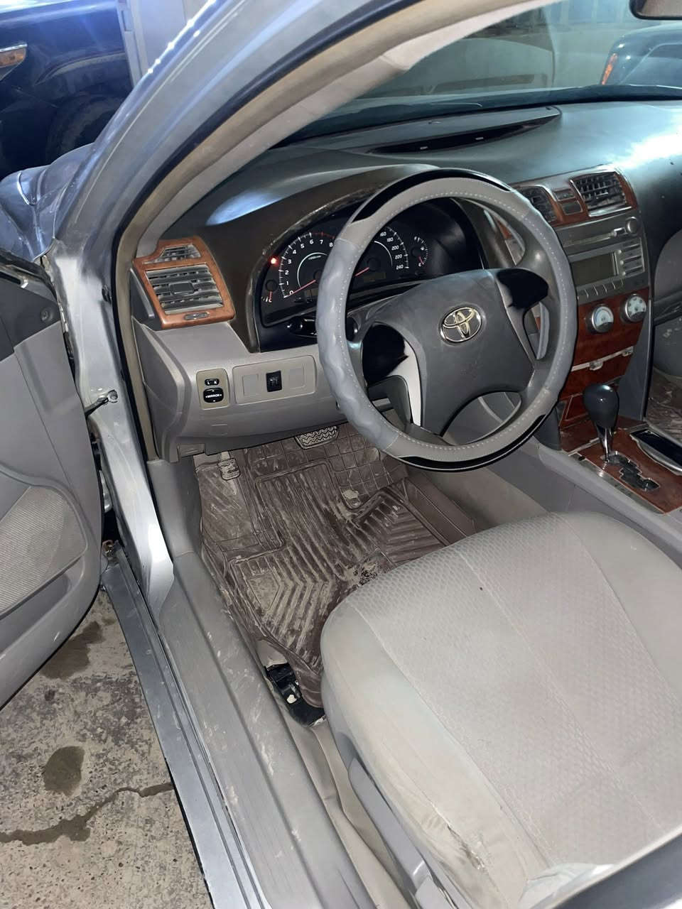 كامري 2007 خليجي بدون ضرر بدون حادث قطعتين رش اثر جراد فقط رقم صلاح الدين دولي سنويه وهزه جديده مكينه وكير وتبريد كفاله السعر ٨٢وبي مجال بسيط حك الجيه مكاني سامراء ***********
