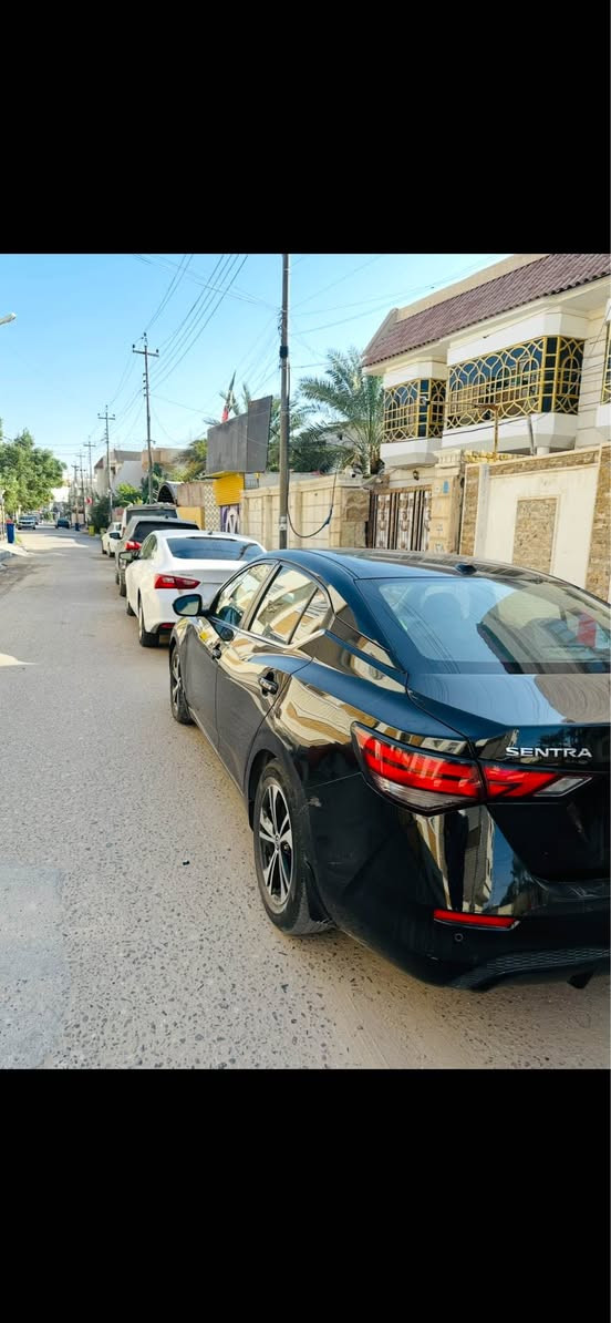 نيسان سنترا وارد امريكي موديل 2021بيها تبديل باب السايق مبدل  والتكمه صفحه السايق مصلحه كد شبر والباب الامامي والخلفي صفحه اليمنه بيهن تصليح ومعجون والداير مال الجاملق  الخلفي صفحه يمنه بي تصليح ومعجون والبنيد مصلح نفسه والجاملقات مبدله سياره تحتاجلها ترتيب  ومكانات رشات صبغ تحتاج بل بدي كير مكينه كفاله السياره ماشيه 91الف ميل السياره رقم بصره بسمي السعر 105وبيها مجال ***********للاستفسار البصرة, العراق
