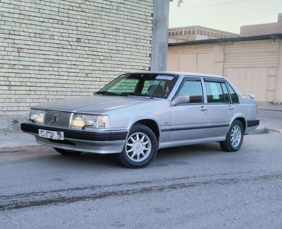 بيع ومراوس فولفو 940  رقم دولي باسمنه  سنويه مجدده تبريد تدفئه شغال بريك ABS كفاله ضربه وخياس  كير ومكينه وحداديه وكهربائيات كله مشروط غرفه جديده ويل 96 سبايدر اصلي مطريات بك لايت كرستال اريل كهرباء سكنات كرستال سياره جاهزه  علة اخر حبايهه
مكاني نجف حي الغدير 
رقمي ***********

