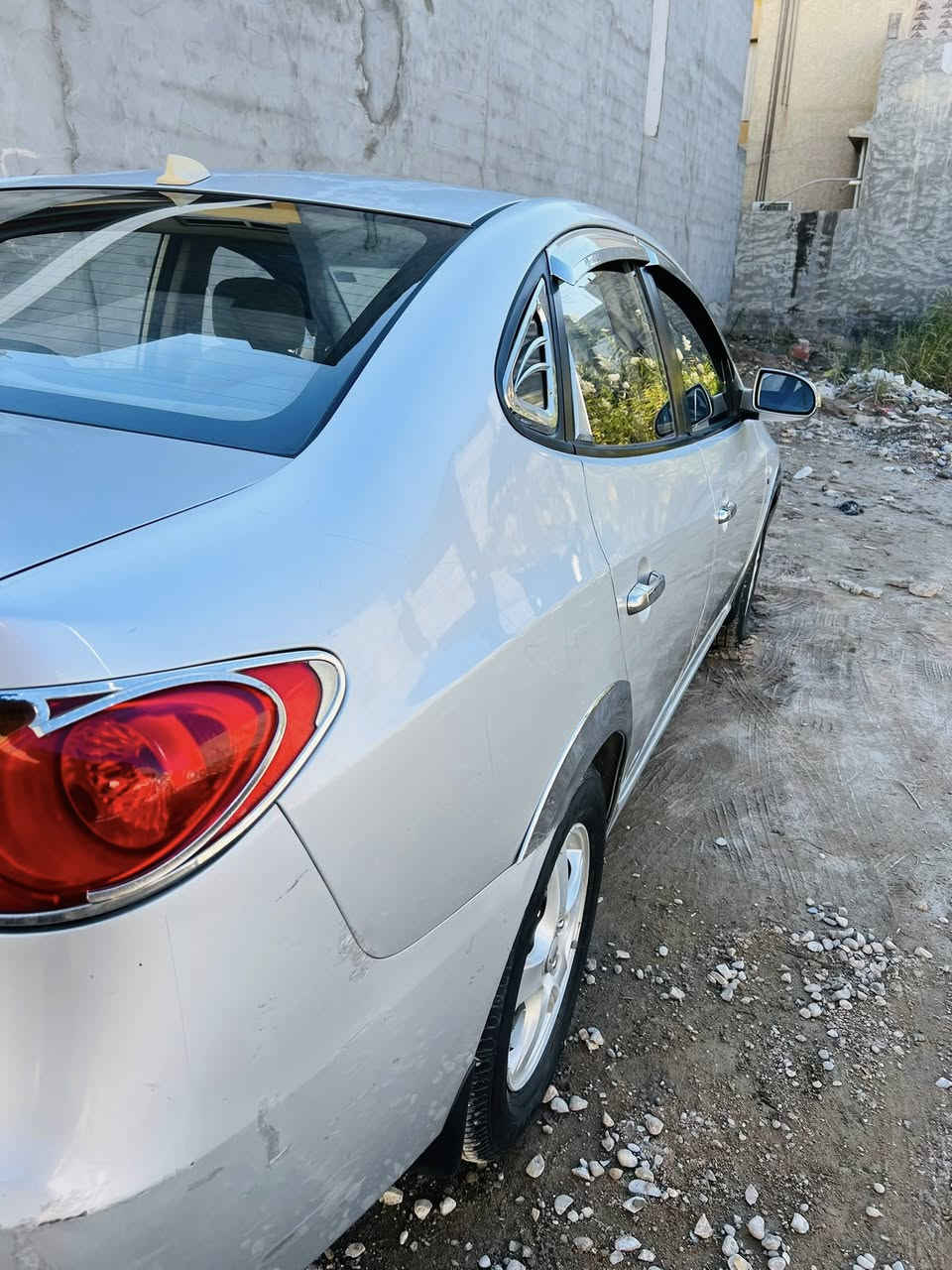 السلام عليكم 
افانتي 2008 للبيع رقم ديالى دولي السياره جديده مناقصهة شي محرك جديد شاده قبل 5 ايام كير دواخل كله مكفول تخم تاير جديد سياره متصرف عليهة دينار 
المكان ديالى بعقوبه 
السعر 100 وبيهة مجال 

الاتصال ***********
