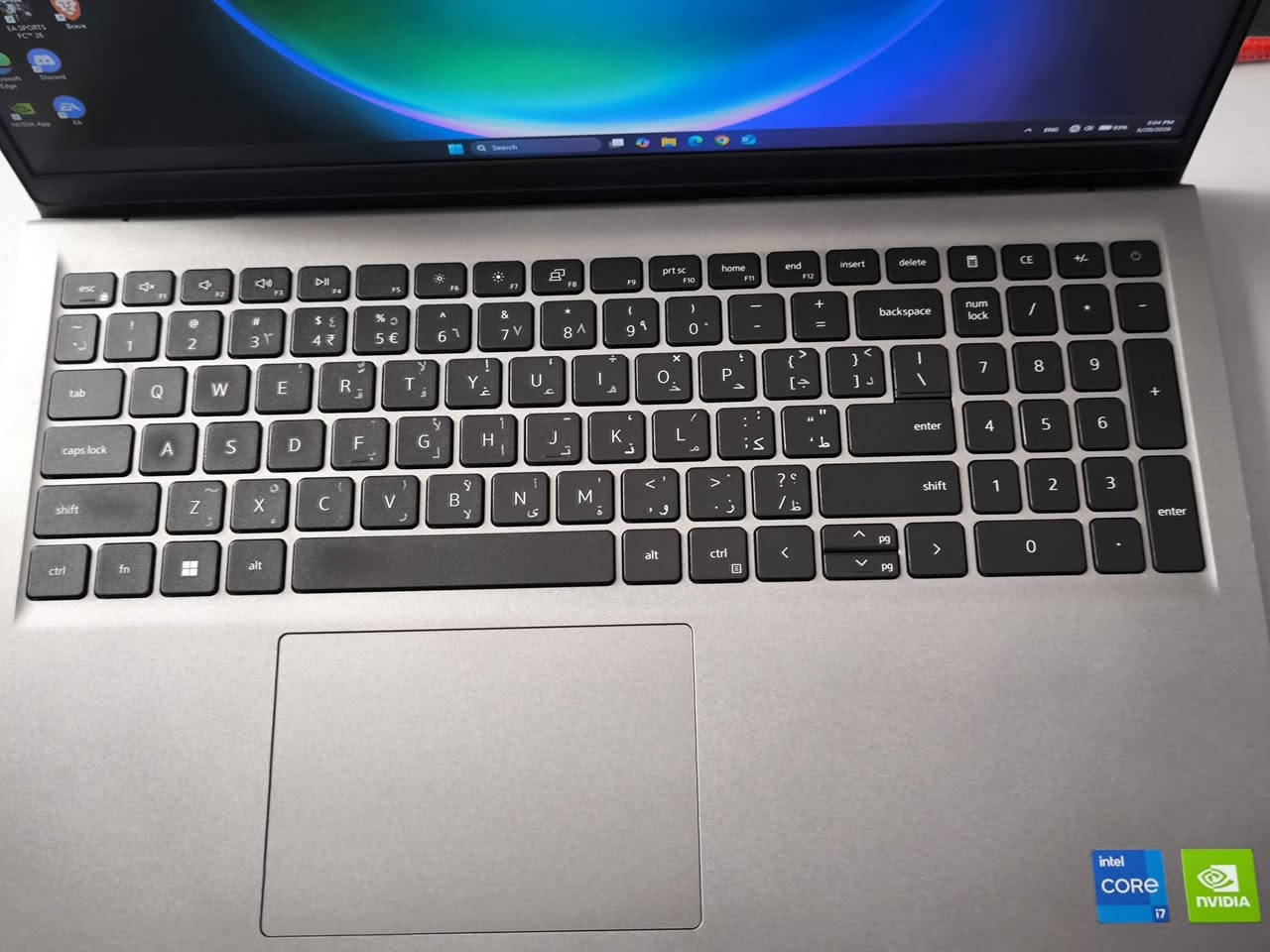 السلام عليكم
لابتوب dell vostor 3520

مستعمل نظيف جدا

المعالج i7 12th 

الكارت mx550 مع كارت داخلي مدمج

شاشه ips 120 hz حجمها 15.6 انش

التخزين ssd 512 gb 

الرام 8 كيكا  3200 ميغاهيرتز

النظام win 11 pro مفعل وكامل

مع الكارتونه والشاحن الاصلي 

لابتوب حلو مناسب للشغل الخفيف والالعاب الخفيفه مثل فورتنايت وفالورانت وسي اس وغيرها وموجوده مراجعاته على اليوتيوب

للاستفسار الرقم ***********
مكاني بغداد الكراده
السعر 550 الف
