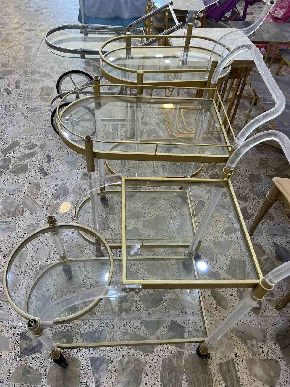 أناقة التفاصيل… ✨

عربانة تقديم بتصميم عصري ولمسة ذهبية فخمة

فخامة تخطف النظر… وتخلي تقديمك مختلف 💛

مو بس عربانة… قطعة ديكور تضيف لمسة راقية لبيتك ✨

إذا تحب الفخامة… هاي العربانة تسوى المكان 💛
عملية وشكلها يفتح النفس.


**إذا كنت صاحب هذا الإعلان وتريد حذفه لأي سبب، رجاءا أرسل رسالة إلى الدعم الفني**