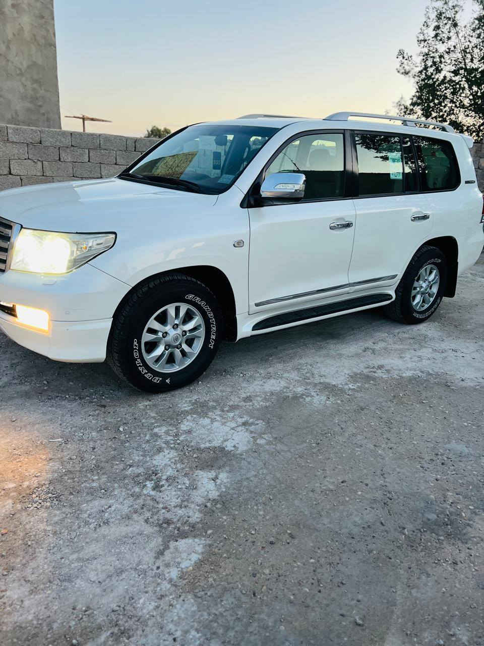 . لاندكروز بريم ستينيه 2011 رقم بغدآد بسمي سنويه 2030   السياره مكفوله عامه من الضربه والصبغ  فتحه سلايد روف   بصمه تشغيل  بصمات ابواب 2 زراك لايت مري شفط ترحيب
مقاعد كهرباء  جلد 7راكب داخل جديد جدا  فورويل 
 محرك 6 سلندر 
3 قطع تبريد  سياره مناقصه كلشي جيده جدا 
 رقم تلفون *********** 
***********
