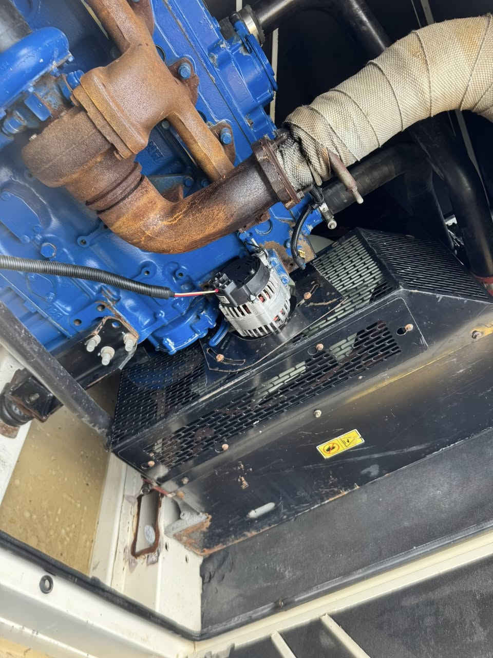 السلام علايكم
مولد بيركنز ٦ سلندر ايف جونسن موديل حديث
كاتم ١٦٥ كيفي    بشرط     اوروپي       عداد٢
عنوان اربيل واتساپ***********
