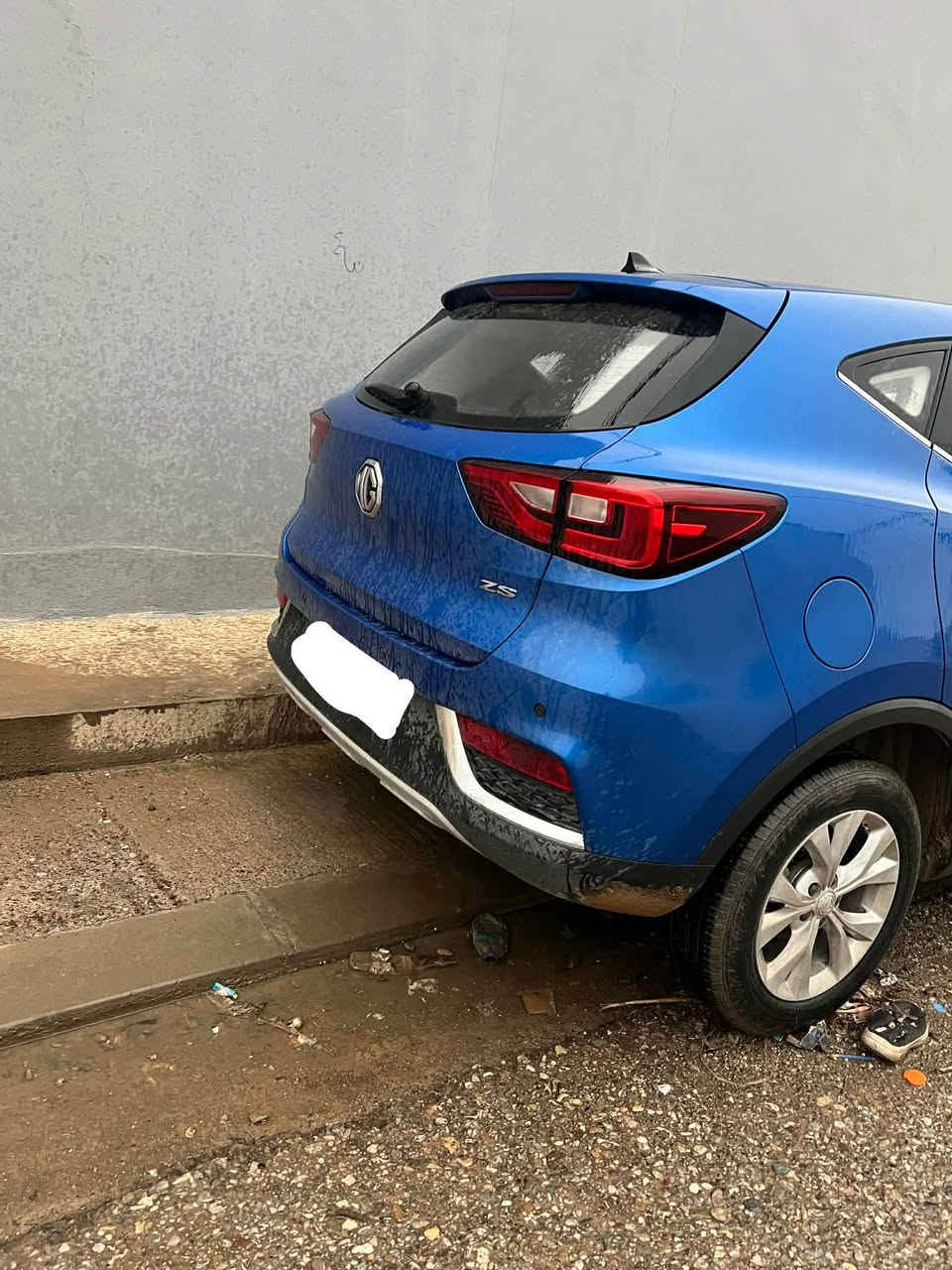 بسم الله الرحمن الرحیم
ئێم جی زێت ئێس ٢٠١٩ زۆر خاوێنە خزمەت کراوە 
بێ سبوغە بێ لێدرانە
گێر و مەکینە بە شەرت
رەقەم هەولێرە بە ناوە راستەوخۆ بەناوت دەکەم 
نرخ ٩٣ وەرەقە
***********
بسم  الله الرحمن الرحیم
ئیم ج زس ٢٠١٩ سیارة نظیفە بدون صبغ بدون حادث
محرک و کلشی بشرط
سیارة مرقمە اربیل و تحویل الاسم بشرط
٩٣ ورقە 
*********** أربيل, العراق
